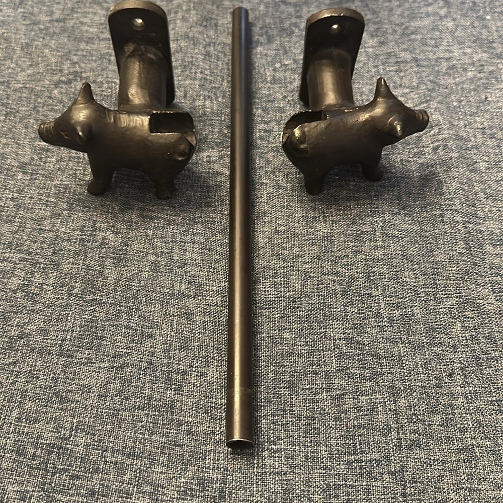 Pottery Barn Black Pig Towel Rod Set